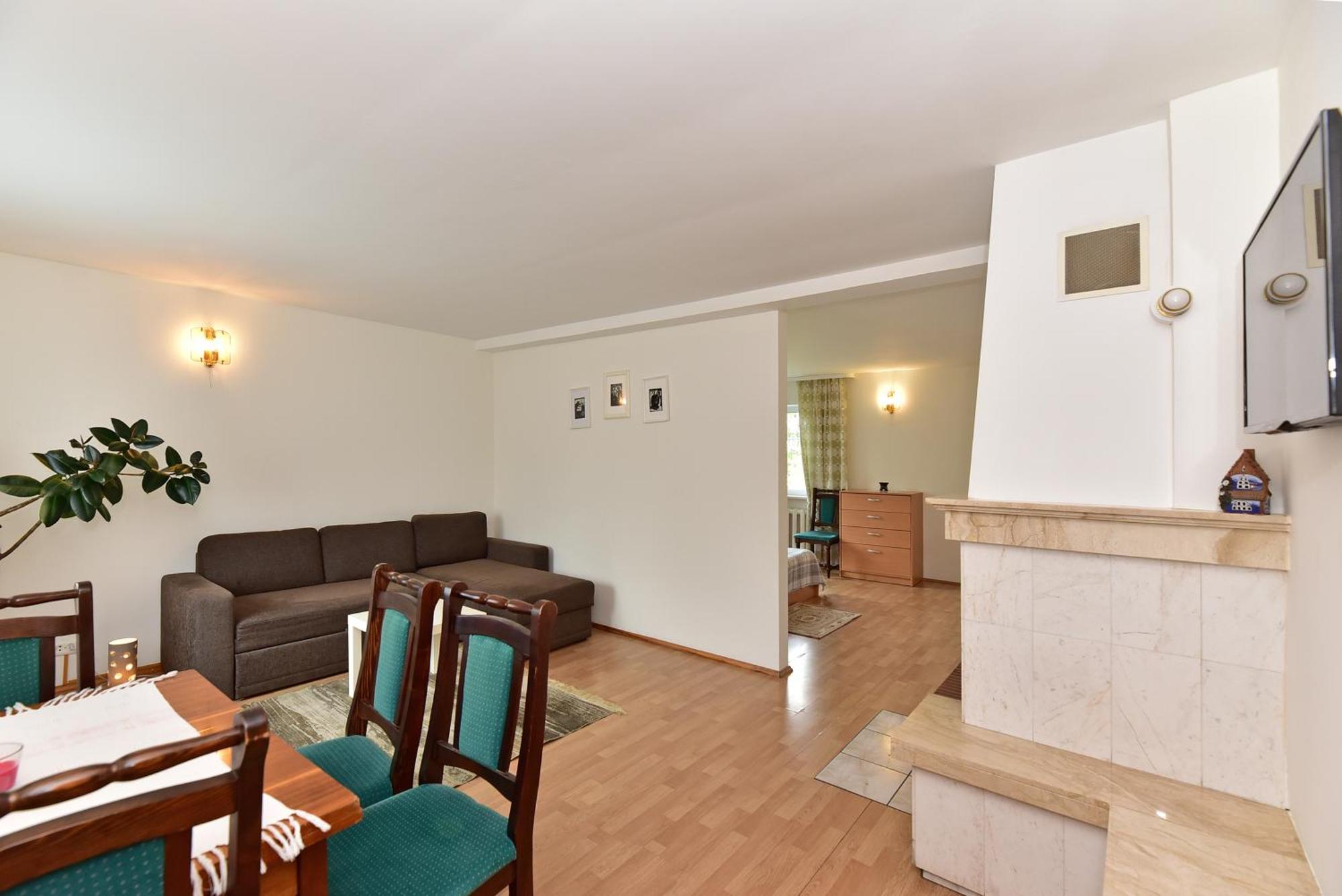 Augutes Zurlienes Apartamentai Trakai Eksteriør billede